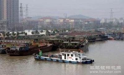 长江江苏段首个船舶污染物 “零排放、全接收”示范港区试运行