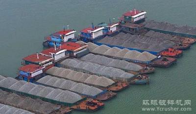 砂石船注意：进入上海需提前报港，未经许可严禁上下船！