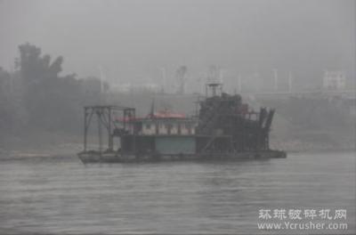 疯狂盗采4.6万吨长江砂石 长江干线首例公诉型非法采砂案判了！