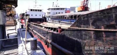 深夜海上盗砂四千吨，浦东警方破今年首例非法采砂案3人被拘