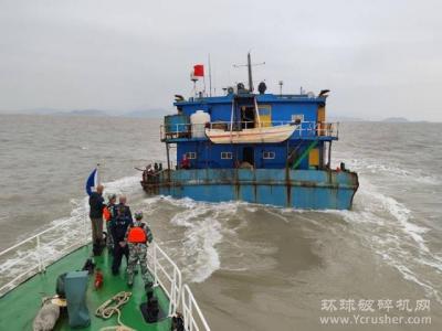 规范海上砂石运输 温州市开展水上联合巡航执法行动