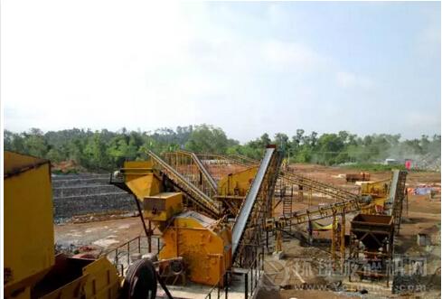 老挝东萨宏水电站砂石骨料生产线100吨筛分系