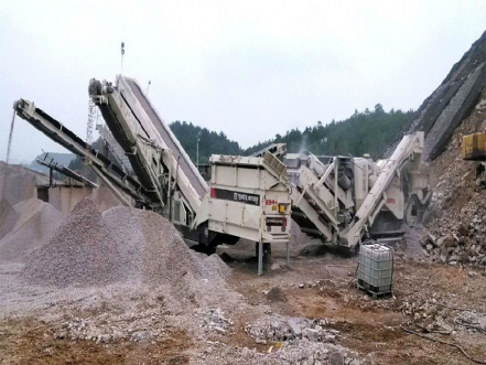 特雷克斯南方路机履带移动反击式破碎机建筑垃圾资源化利用案例