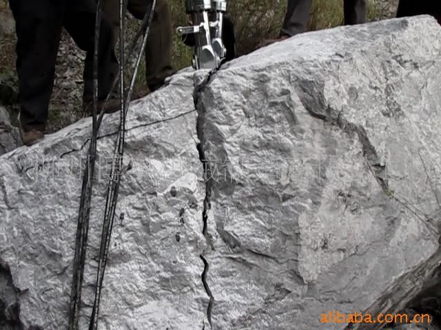 边沿石拆除岩石破裂机