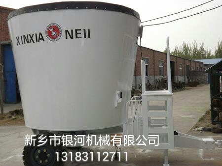 9立方TMR饲料搅拌车，牛羊饲料搅拌机