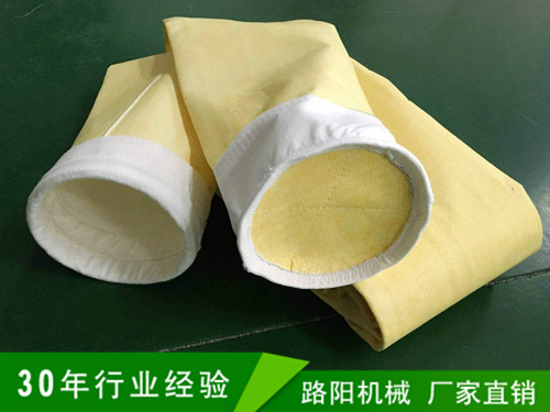 我公司生产氟美斯除尘布袋产品图片