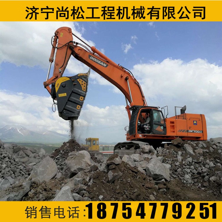 厂家直销路面破碎机 石子粉碎铲斗 挖掘机颚式破碎斗 挖掘机破产品图片