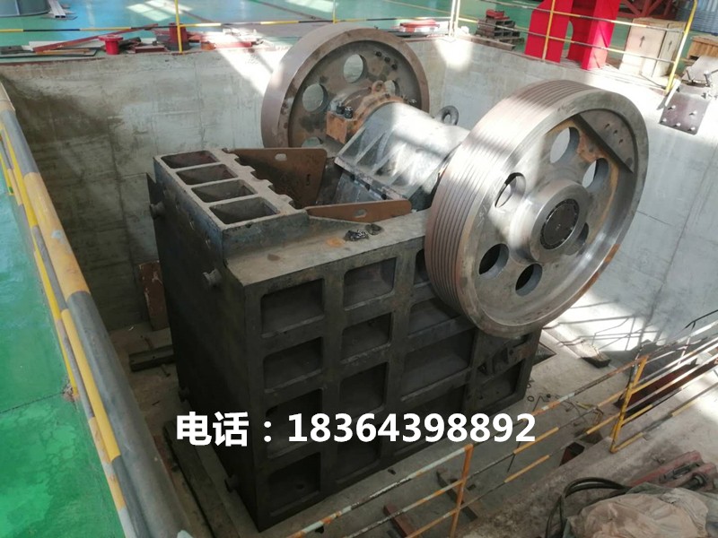八陡黑山铸钢型1316大型颚式破碎机产品图片
