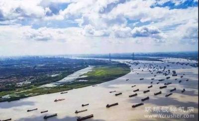 长江8.4亿吨采砂量中，许可采砂仅0.8亿吨——国务院领导对长江采砂先后作出20多次重要批示
