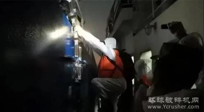 上海海警局连续查获22万吨非法海砂！