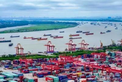 武汉青山永久砂石集散中心项目启动，新建3个10000吨级码头