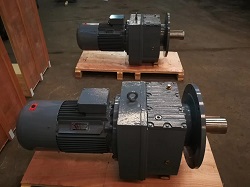 RF87硬齿轮减速机产品图片