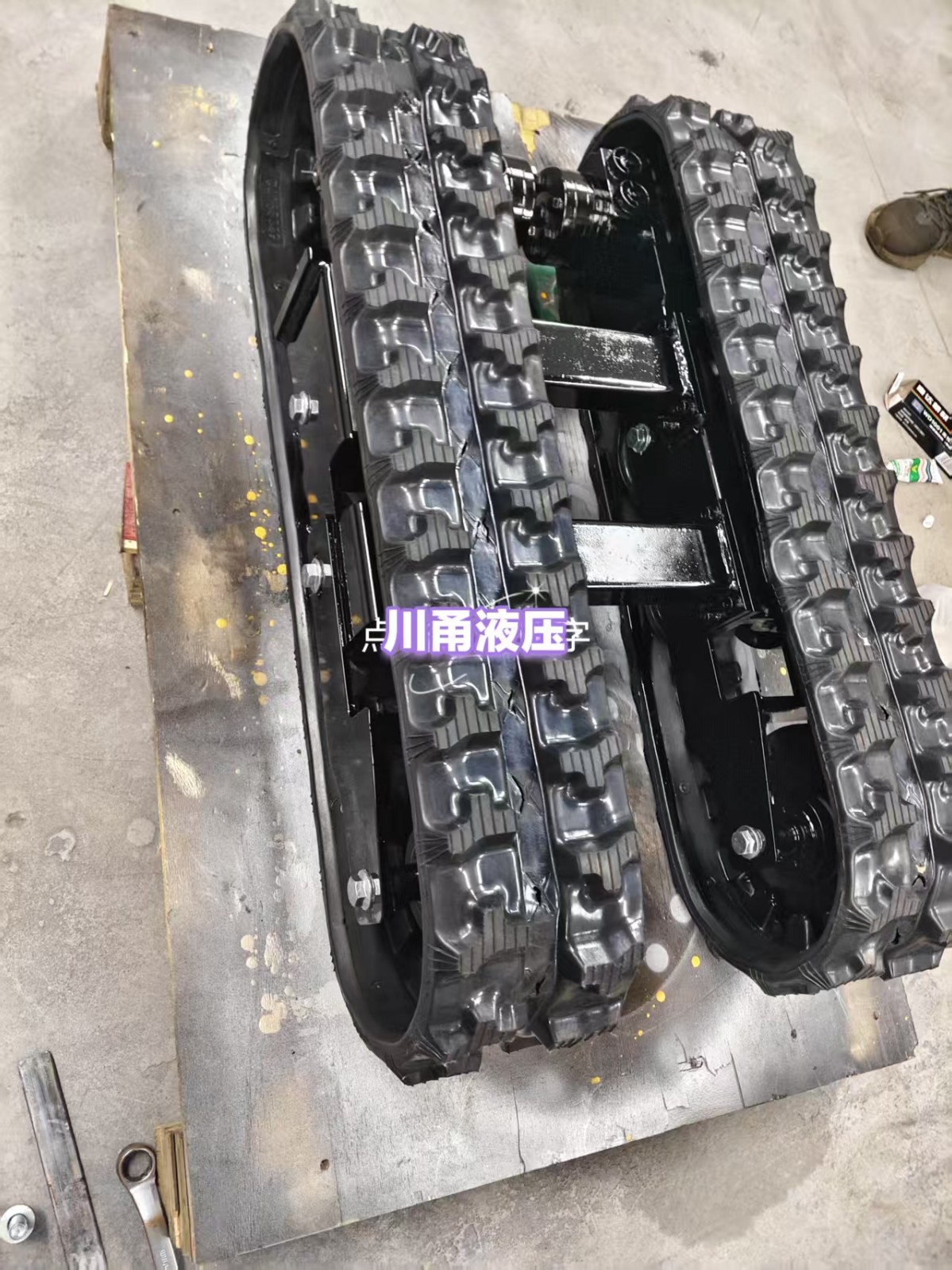 小型 微型 紧凑型 履带底盘（狭窄工况专用型）产品图片
