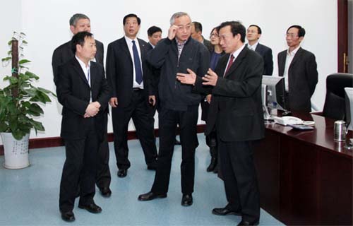 中信重工参观海螺集团生产调度中心
