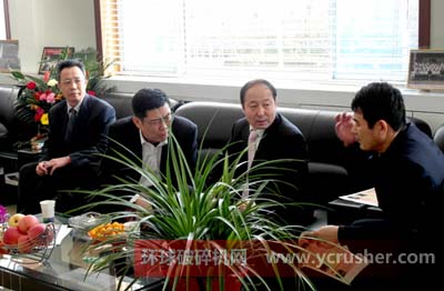 潍坊市工商联党组书记第一副主席、市委统战部副部长齐瑞祥等领导到山东华特磁电检查指导