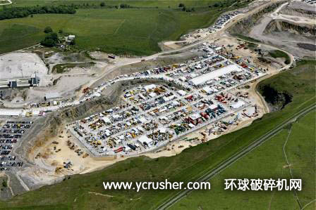 TarmacHillhead采石场举办的Hillhead2012展鸟瞰图