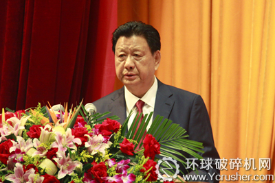中国企业联合会、中国企业家协会会长王忠禹作大会主旨发言