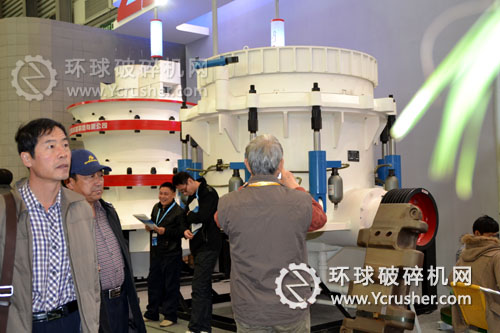 浙江武精２０１２上海宝马展展示的破碎机设备