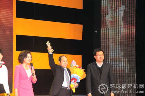 华特磁电公司董事长兆连荣获临朐2012年度经济人物