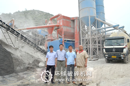 公司领导陪同韩秘书长参观最近的淇县砂石生产线现场